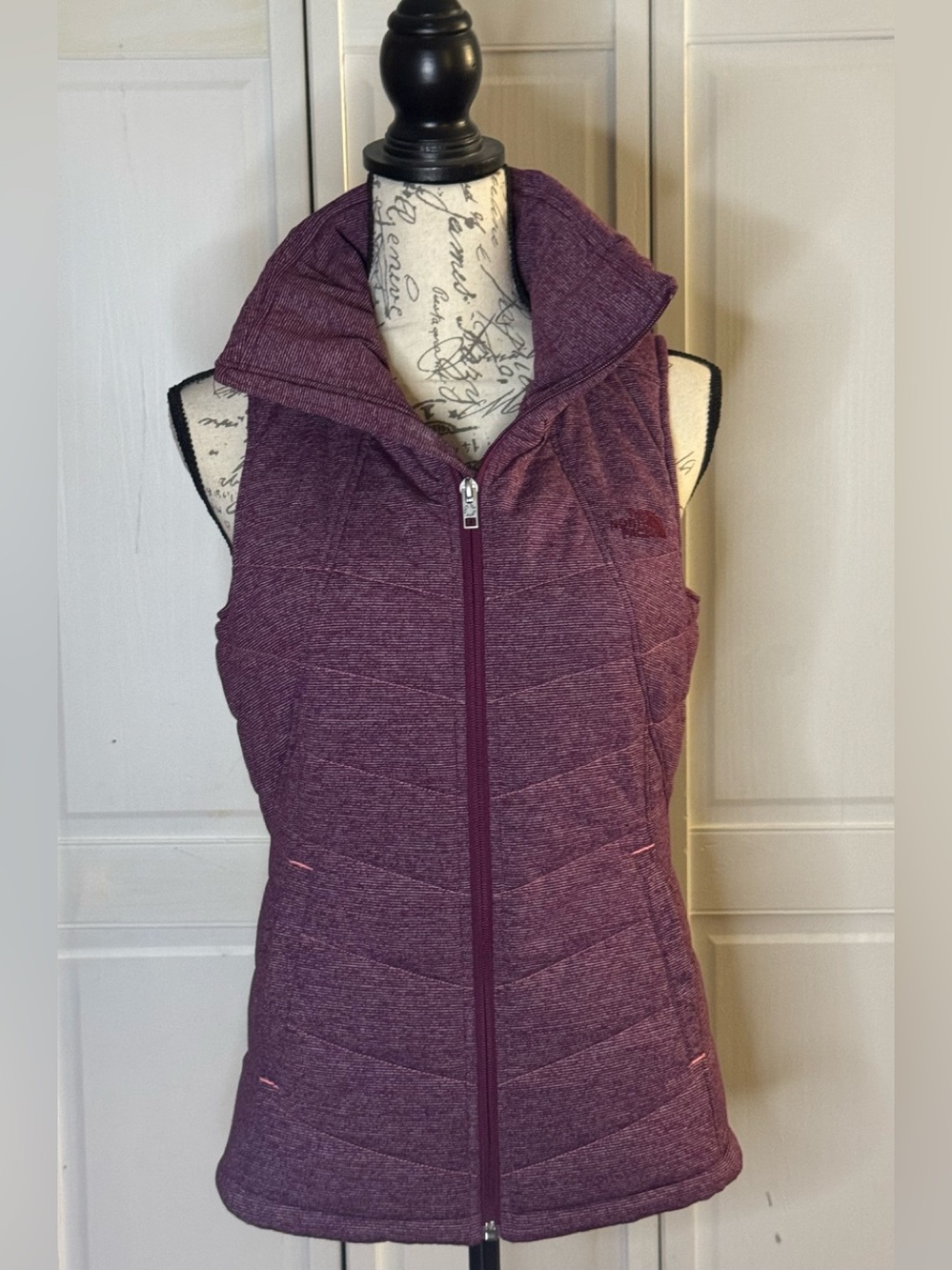 The North Face Insulated Vest Size Small